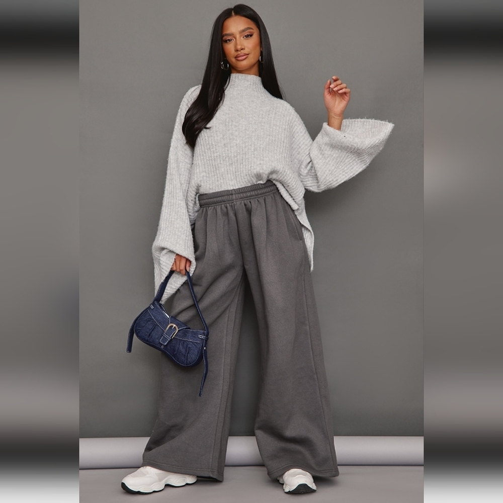 Pretty Little Thing Wide leg joggers